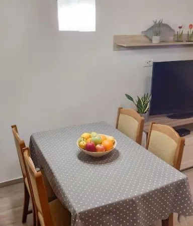 Apartment Cozy & Bright In Split