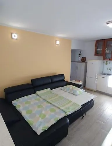 Cozy & Bright In * Split