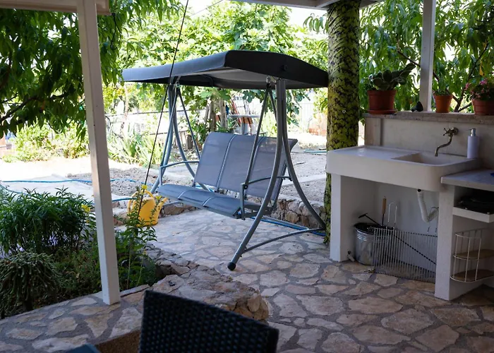 Cozy & Bright In * Split