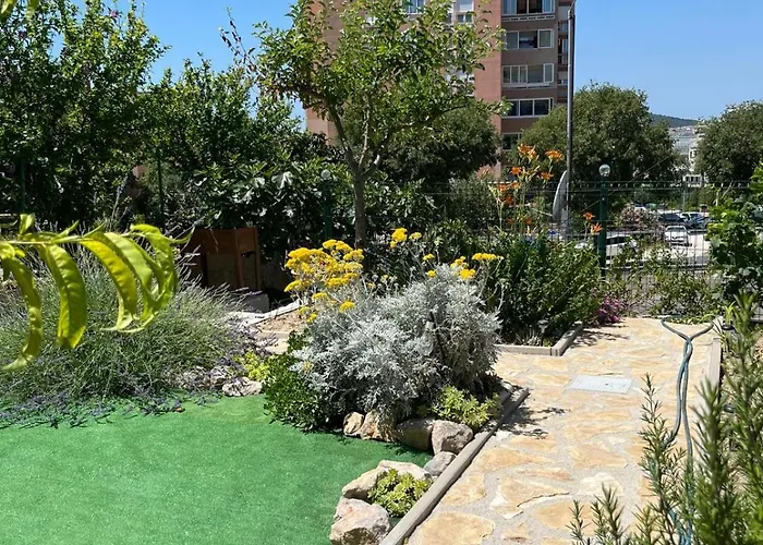 Apartment Cozy & Bright In *